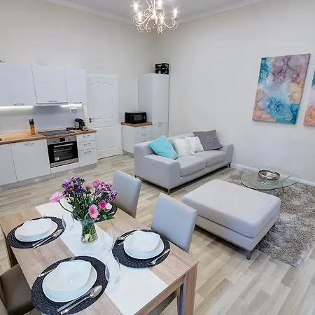 Apartment Your Near Parliament *