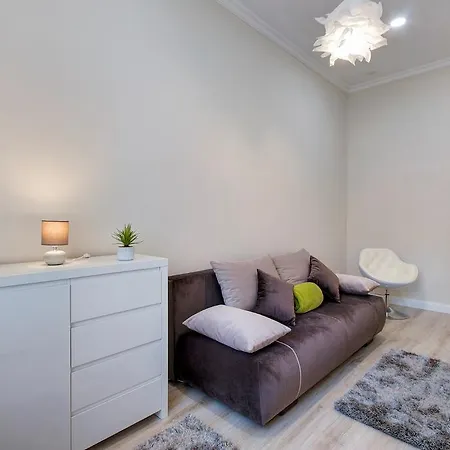 Apartment Your Near Parliament *